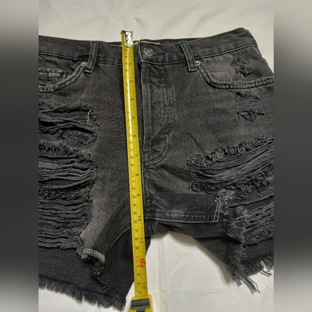 We The Free‎ Black Jean Shorts High-Rise Distressed - Picture 15 of 16
